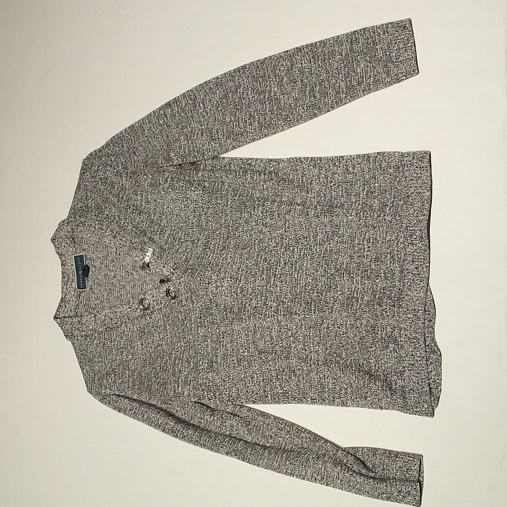 Grey sweater